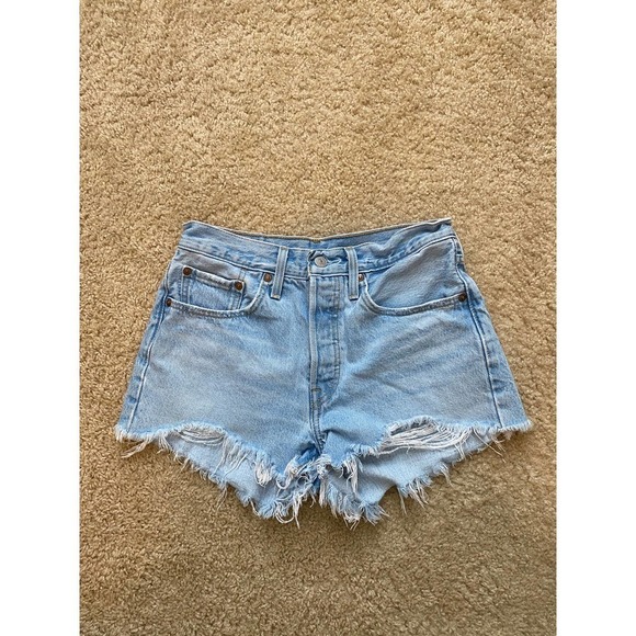 Levi's 'Big E' Original 501 Denim Shorts W26 - Picture 1 of 8